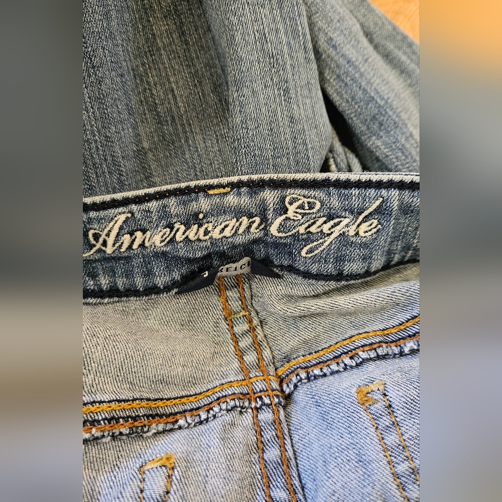 American Eagle Outfitters Light Blue Distressed Skinny Jeans Size 8 Short - Picture 7 of 8